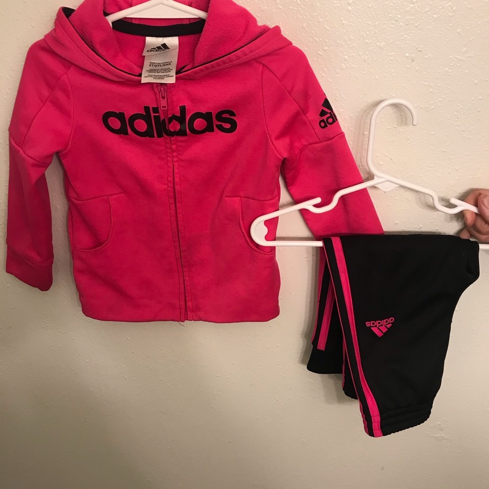 Adidas Girls 2T pink matching set  (2 pieces)
